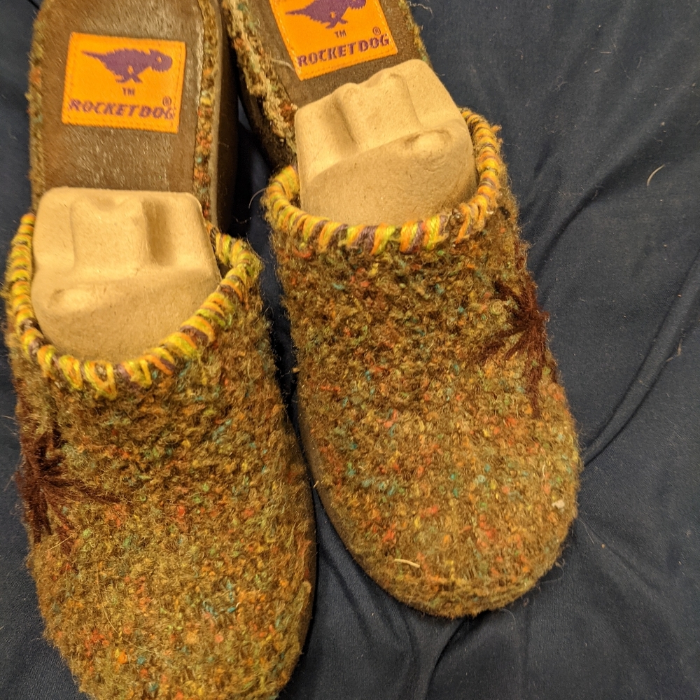 Size 9 1/2 or 10 Rocket Dog clogs